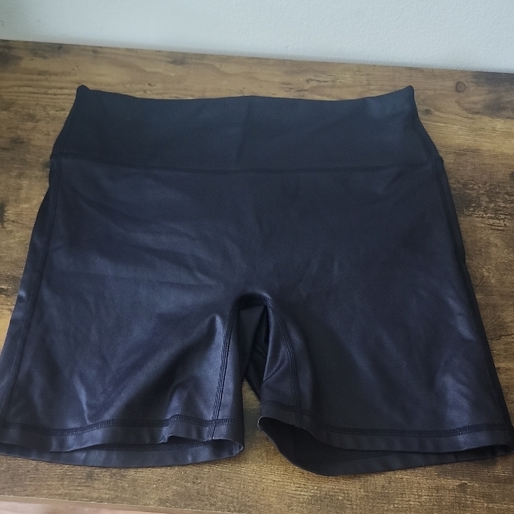 Fabletics Women's Black Bike Shorts